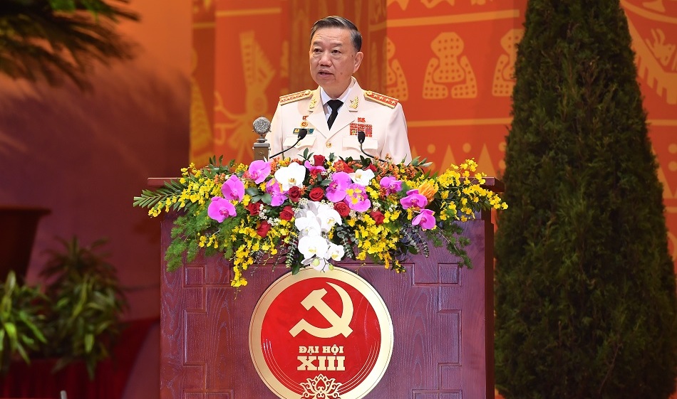 Tiếp tục đổi mới toàn diện, xây dựng lực lượng CAND trong sạch, vững mạnh, phát huy vai trò nòng cốt, giữ vững an ninh quốc gia, bảo đảm TTATXH